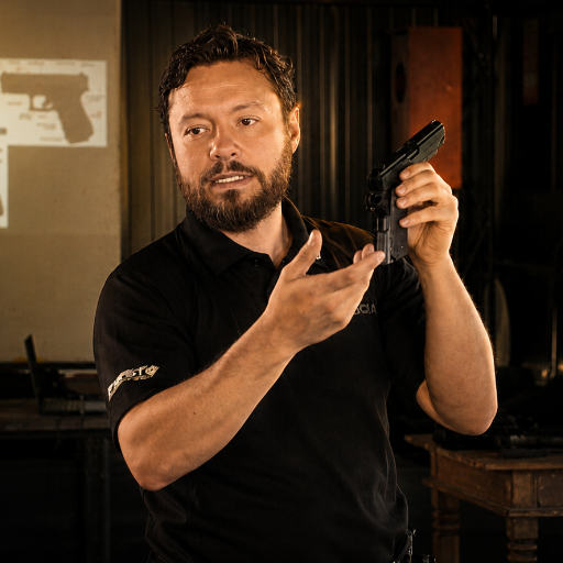 Curso Introdutório de Armamento e Tiro