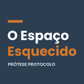 O Espaço Esquecido: Guia de Limpeza da Prótese Protocolo